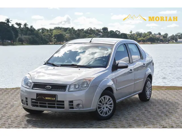 Carro Ford Fiesta Sedan 2009 1.0 (Flex)
