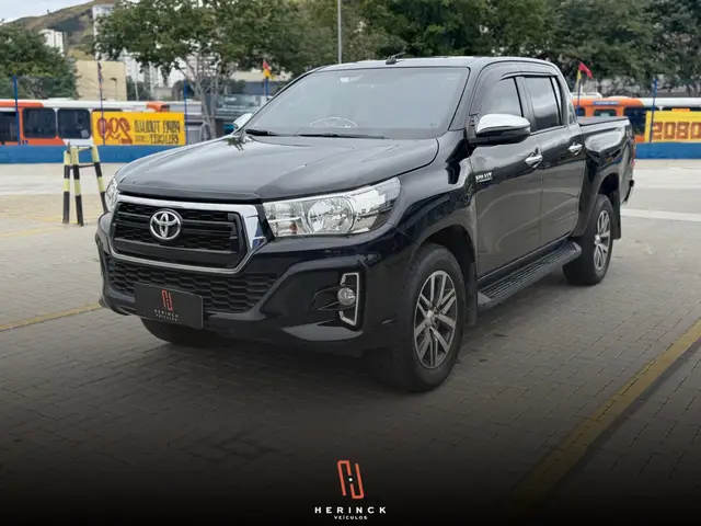 Carro Toyota Hilux Cabine Dupla 2019 Hilux 2.8 16v TDI SRV CD 4x4 (Aut)