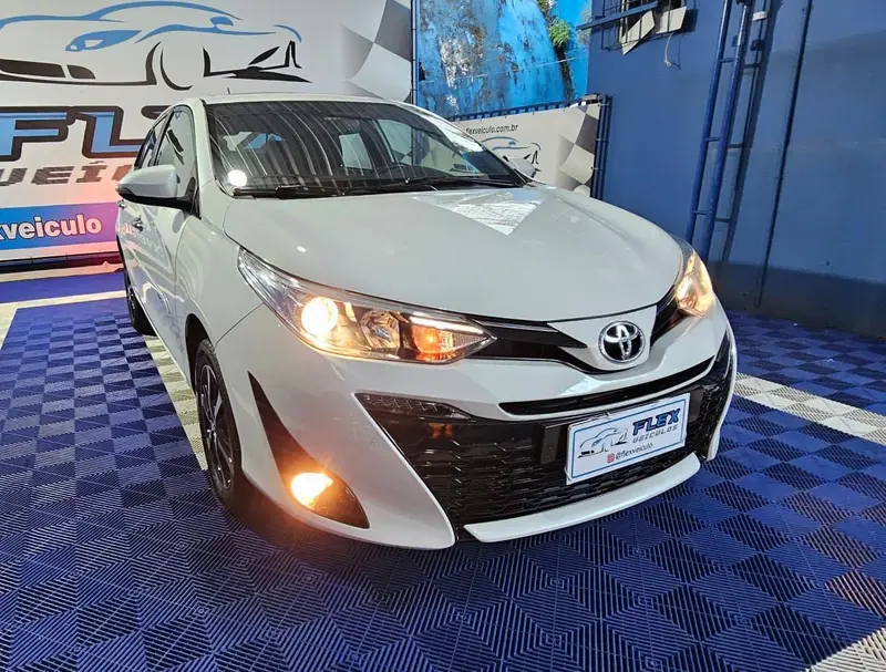 Toyota Yaris 1.5 XLS CVT (Flex)