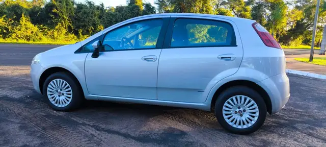 Carro Fiat Punto 2012 Attractive 1.4 (Flex)