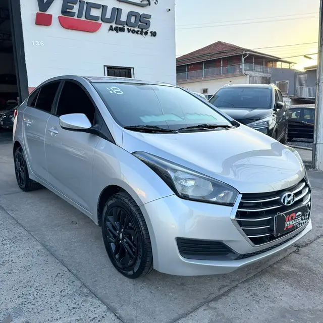 Carro Hyundai HB20S 2018 1.0 Comfort Plus (Flex)