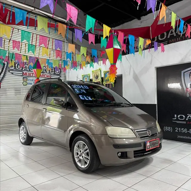 Carro Fiat Idea 2010 ELX 1.4 (Flex)