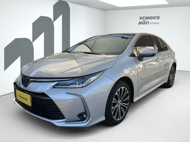 Carro Toyota Corolla 2021 Altis Premium Hybrid 1.8