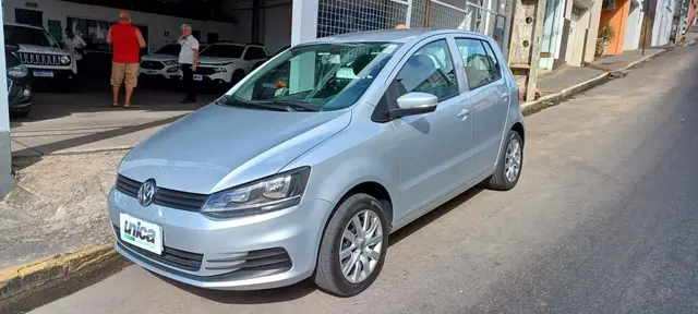 Carro Volkswagen Fox 2016 1.6 MSI Trendline (Flex)