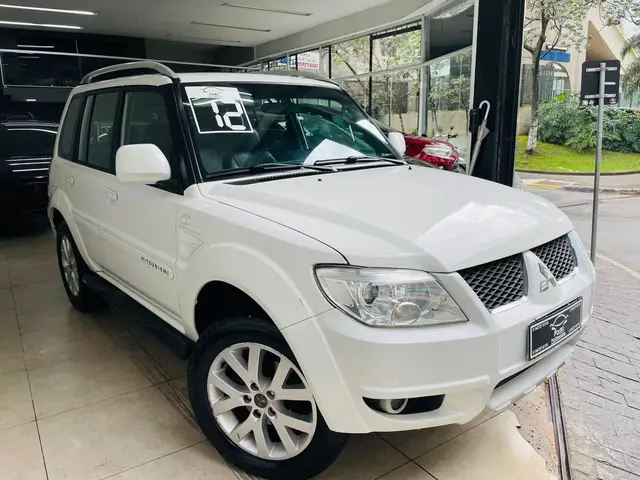 Carro Mitsubishi Pajero TR4 2012 2.0 16V 4x2 (Flex) (Aut)