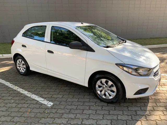 Carro Chevrolet Onix 2020 1.0 (Flex)