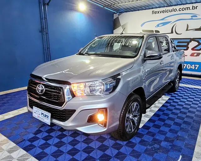 Carro Toyota Hilux Cabine Dupla 2020 Hilux 2.7 SRV CD 4x4 (Flex) (Aut)