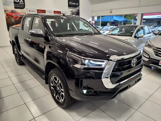 Carro Toyota Hilux Cabine Dupla 2024 SRX 4x4 2.8 Diesel
