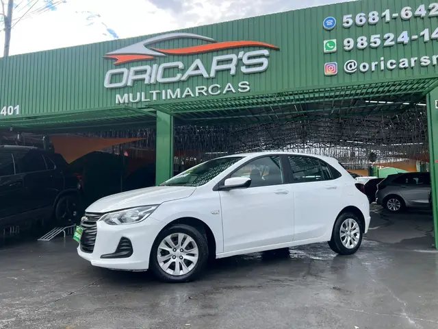 Carro Chevrolet Onix 2022 LT 1.0