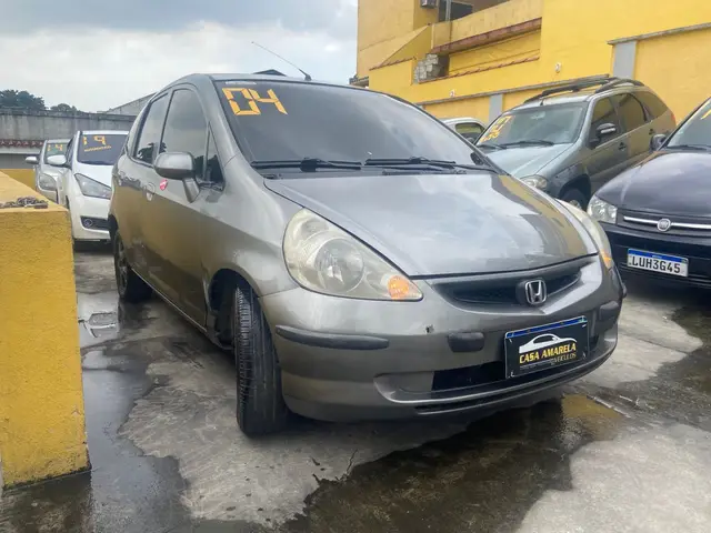Carro Honda Fit 2004 LX 1.4