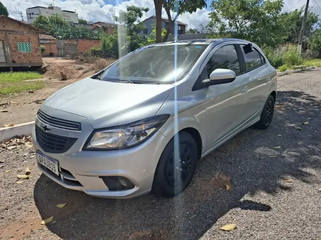 Carro Chevrolet Onix 2019 1.0 Joy SPE/4