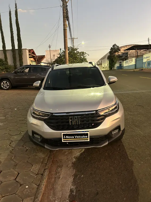 Carro Fiat Strada 2022 Volcano 1.3 CD AT (Flex)