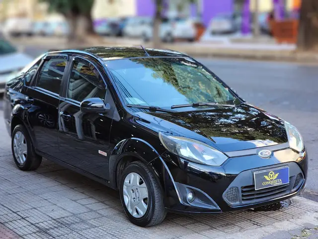 Carro Ford Fiesta Sedan 2011 1.0 (Flex)