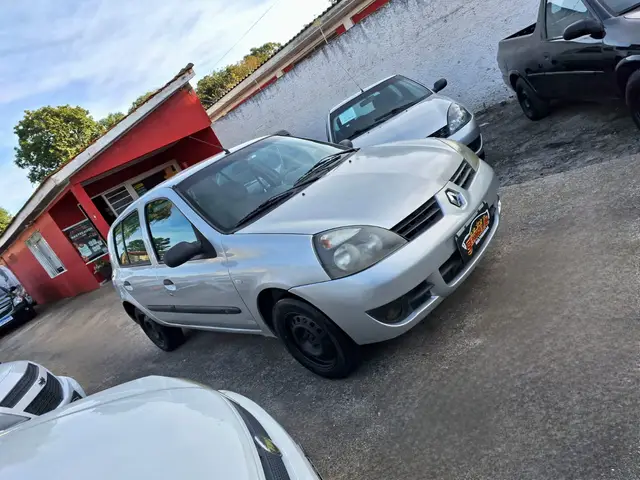 Carro Renault Clio 2011 Hi-Flex 1.0 16V 3p