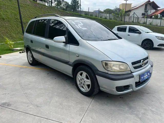 Carro Chevrolet Zafira 2012 Expression 2.0 (Flex) (Aut)