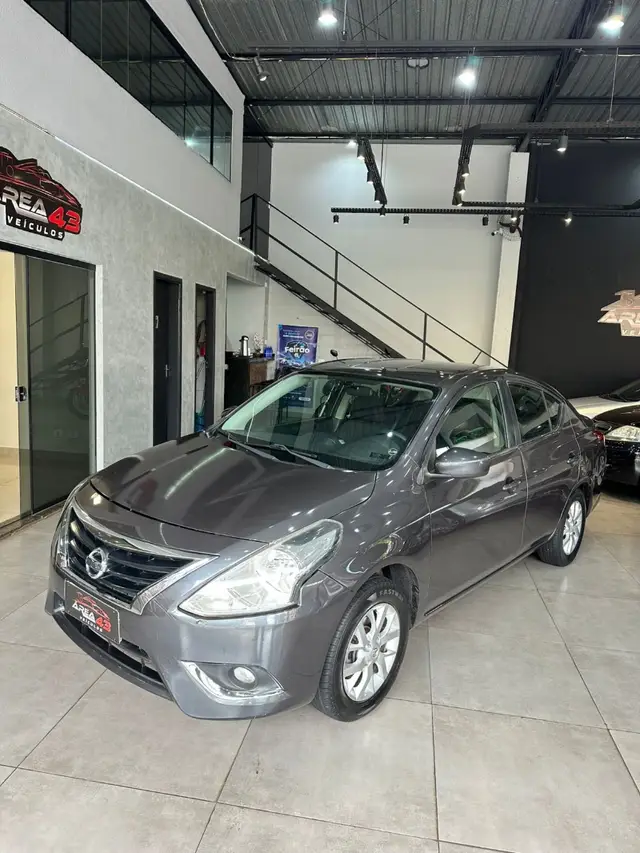 Carro Nissan Versa 2016 1.6 16V SL FlexStart (Flex)