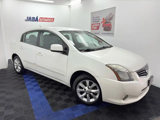 Carro Nissan Sentra 2013 2.0 16V Unique CVT (Flex)