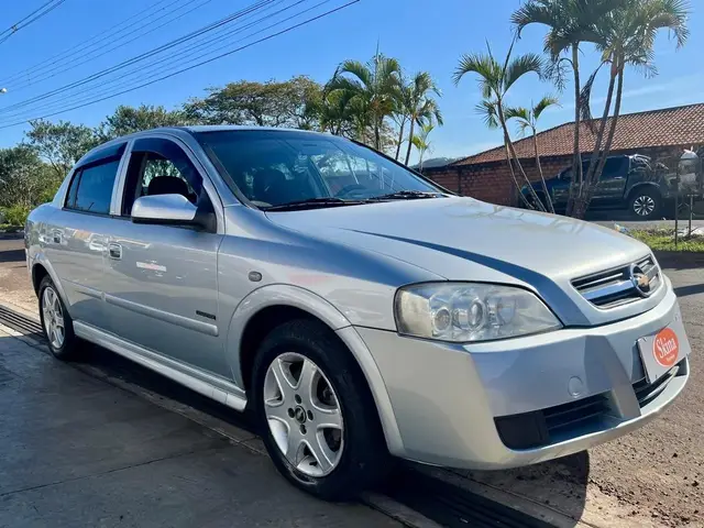 Carro Chevrolet Astra Sedan 2008 Advantage 2.0 (Flex)