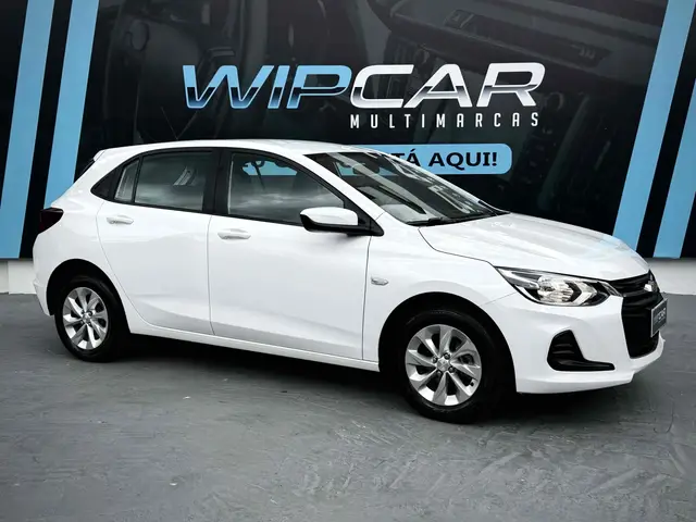 Carro Chevrolet Onix 2023 LT 1.0