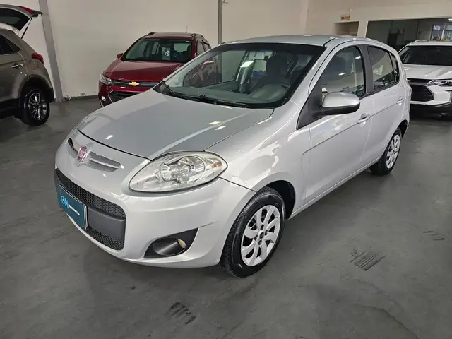 Carro Fiat Palio 2014 Attractive 1.4 8V (Flex)