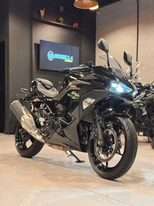 Moto Kawasaki Ninja 2025 500