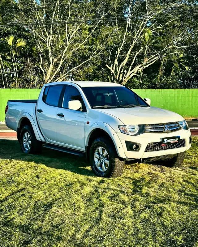 Carro Mitsubishi L200 Triton 2013 GL 3.2 CD TB Int. Dies. Mec.