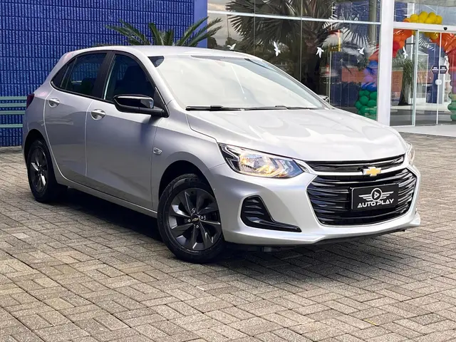 Carro Chevrolet Onix 2023 LT 1.0