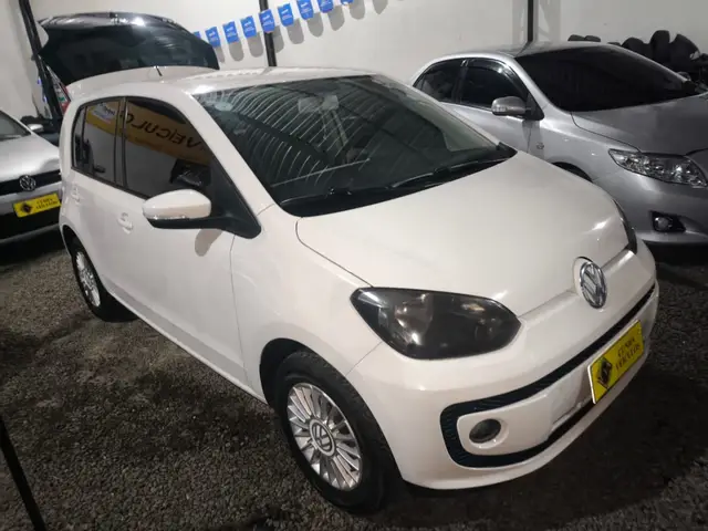 Carro Volkswagen Up! 2016 1.0 12v TSI E-Flex Move