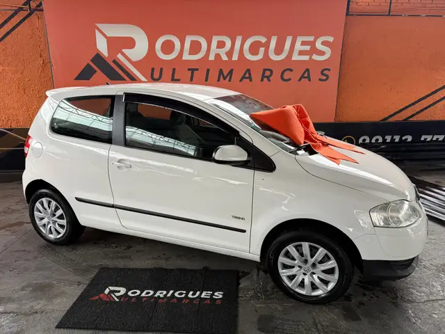 Carro Volkswagen Fox 2010 1.0 8V (Flex) 2p