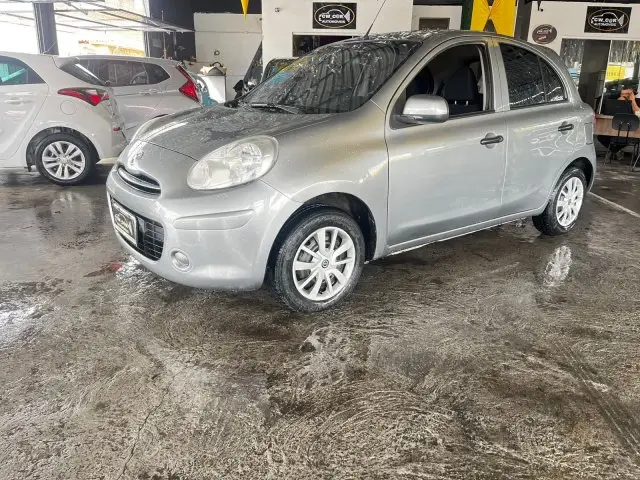 Carro Nissan March 2013 1.0 16V S (Flex)