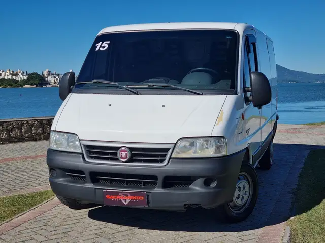 Carro Fiat Ducato 2015 2.3 TDI Multijet Cargo 7.5m³