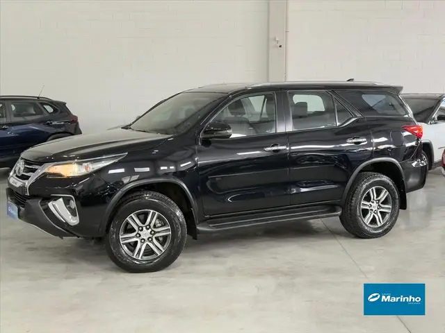Carro Toyota SW4 2019 2.7 SRV 7L 4x2 (Aut) (Flex)