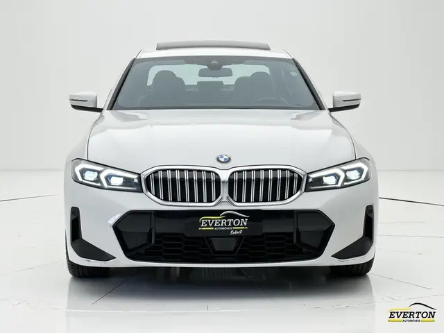Carro BMW 320i 2023 M Sport 2.0 Turbo (Aut.)