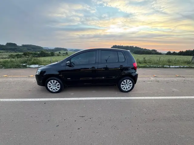 Carro Volkswagen Fox 2013 1.0 TEC (Flex) 2p