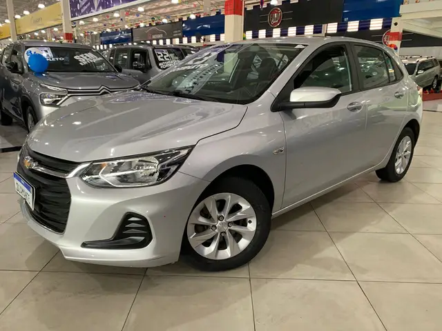 Carro Chevrolet Onix 2023 LT 1.0