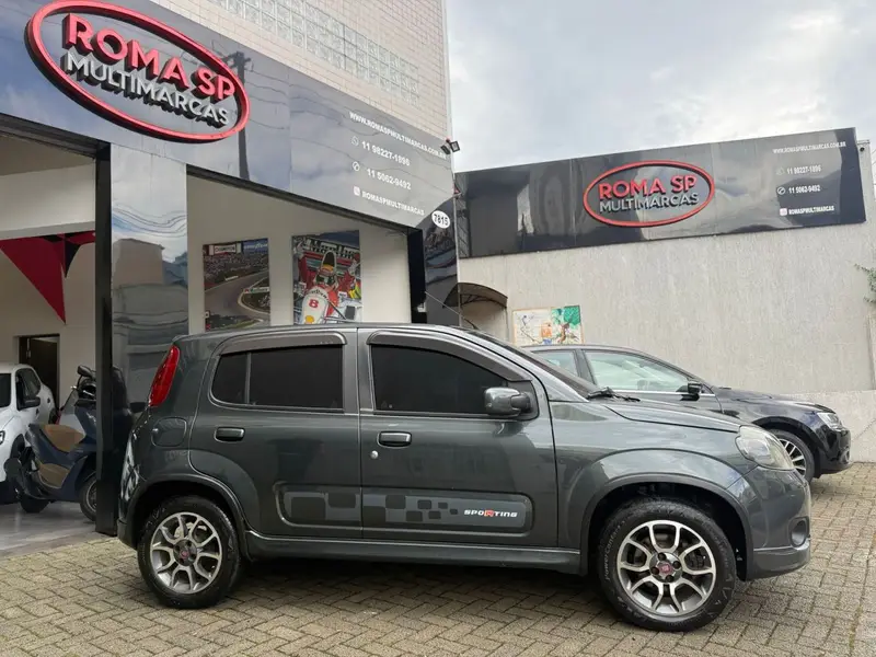 Fiat Uno Sporting 1.4 8V (Flex) 4p