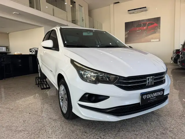 Carro Fiat Cronos 2023 Drive 1.0 (Flex) MT