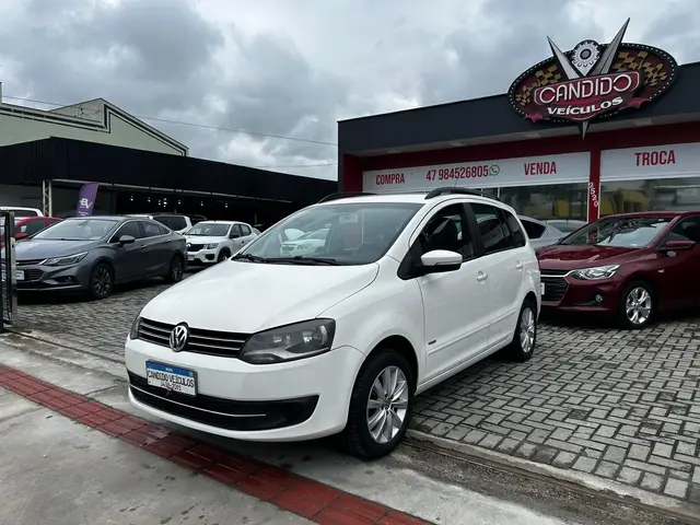 Carro Volkswagen SpaceFox 2013 1.6 8V Trend (Flex)