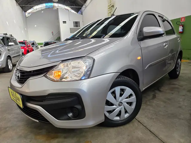 Carro Toyota Etios 2018 X 1.3 (Flex)