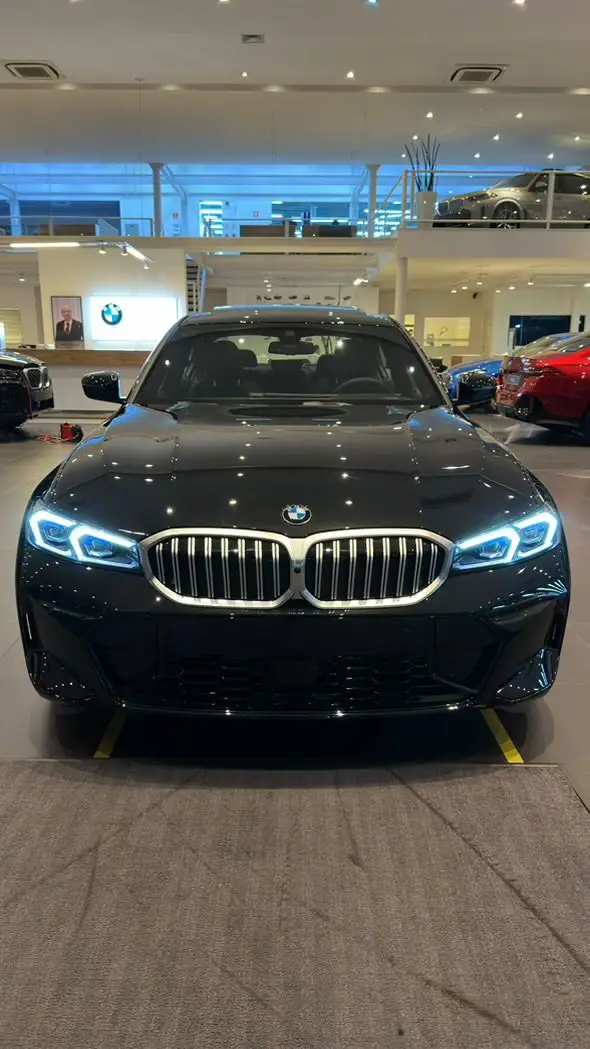 Carro BMW 320i 2025 M Sport 2.0 Turbo (Aut.)