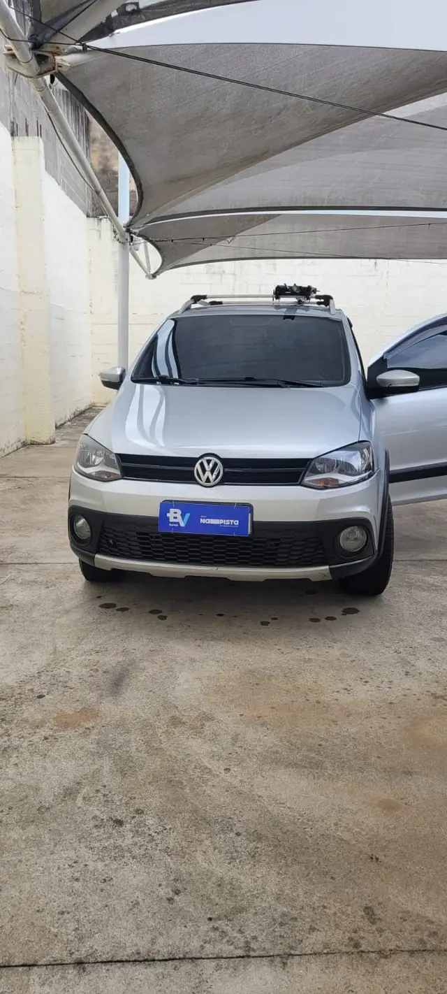 Carro Volkswagen CrossFox 2013 1.6 VHT (Flex)