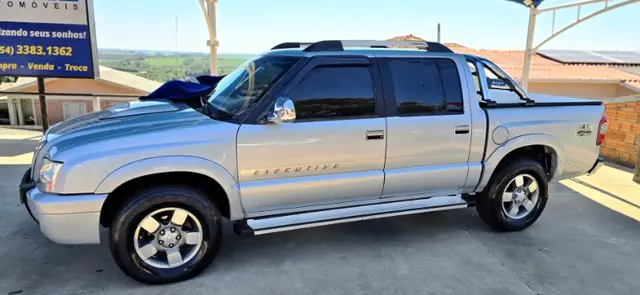 Carro Chevrolet S10 Cabine Dupla 2011 S10 Executive 4x2 2.4 (Flex) (Cab Dupla)