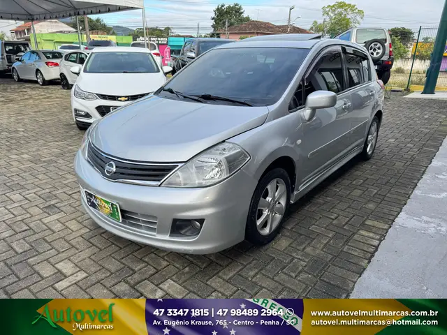 Carro Nissan Tiida 2012 SL 1.8 (flex) (aut)