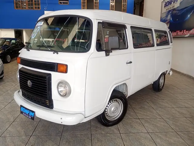 Carro Volkswagen Kombi Furgão 2010 Kombi Furgao 1.4 (Flex)