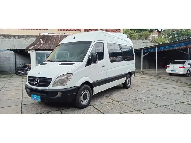 Carro Mercedes-Benz Sprinter 2016 VAN 415 CDI 15+1 Luxo