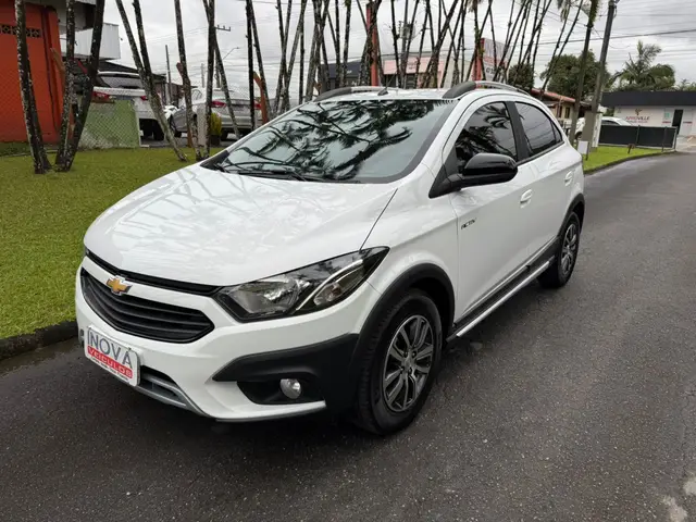 Carro Chevrolet Onix 2017 1.4 Activ SPE/4