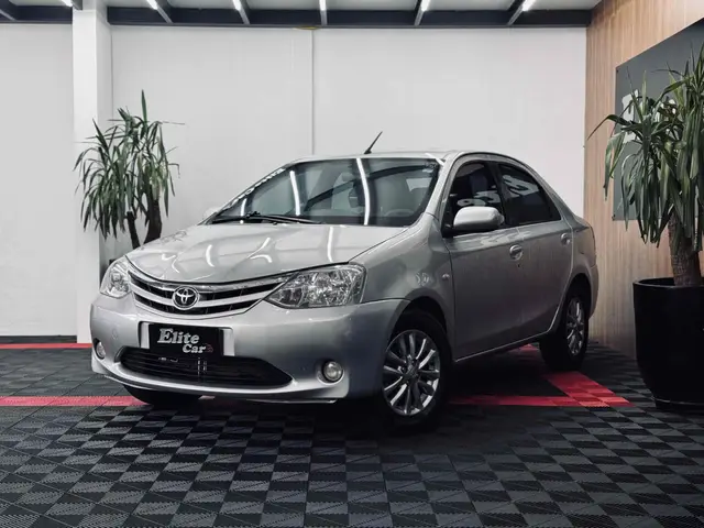 Carro Toyota Etios 2013 XLS 1.5 (Flex)