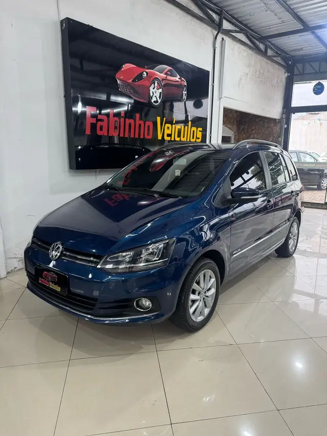 Carro Volkswagen SpaceFox 2015 1.6 16V MSI Highline (Flex)