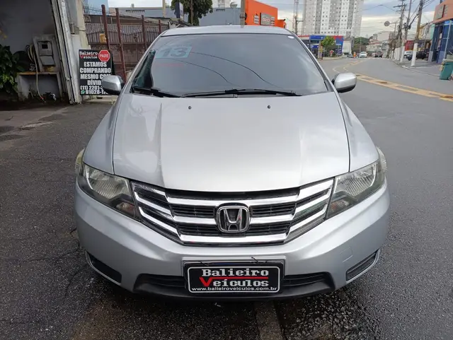 Carro Honda City 2013 LX 1.5 16V (flex)