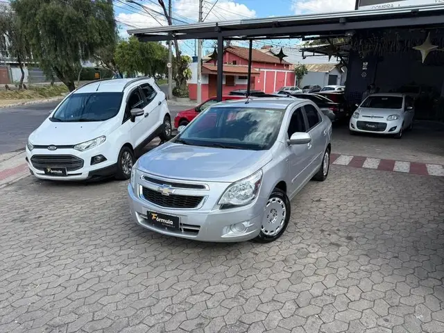 Carro Chevrolet Cobalt 2013 LT 1.4 8V (Flex)